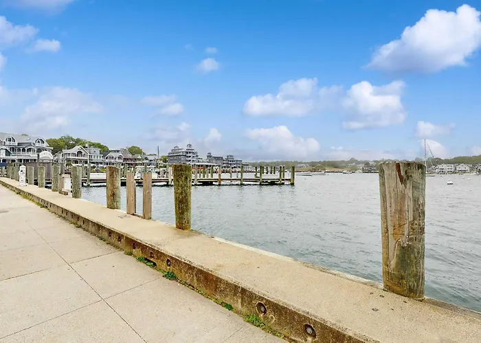 Cozy Downtown Studio - Walk To Ferry & Town