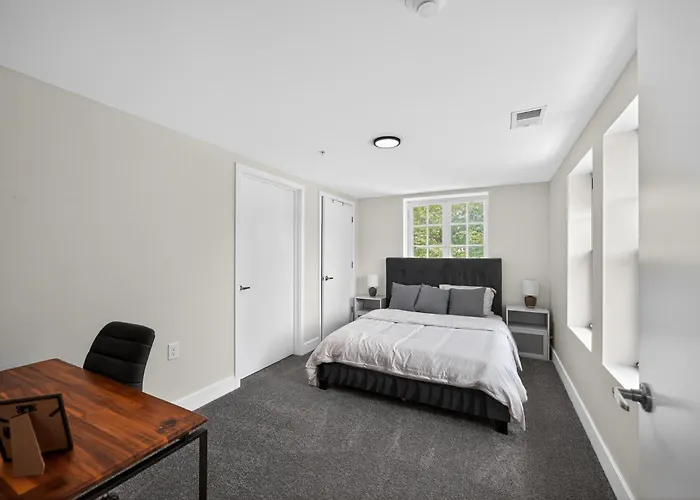 Bright And Stylish Fully Furnished Unit