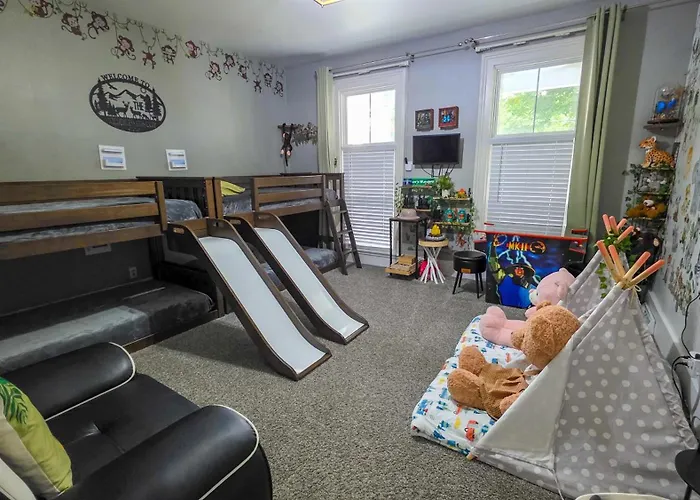 The Wilderness | Near Cp & Sf | W/D| Pet Ok