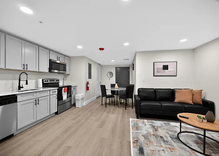 Spacious Downtown Living With Modern Finishes