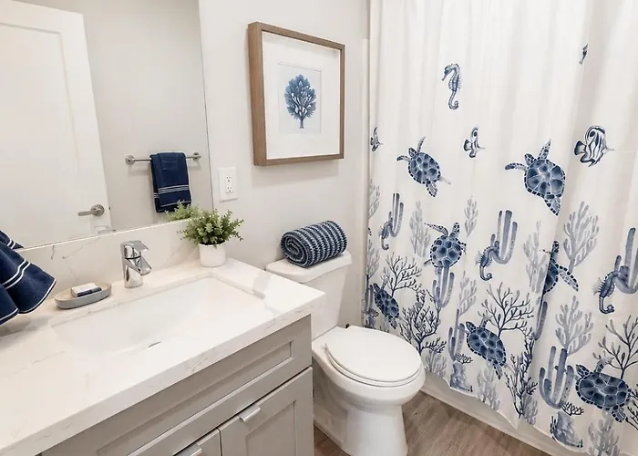Modern 2 Bedroom Townhome In Palos Verdes