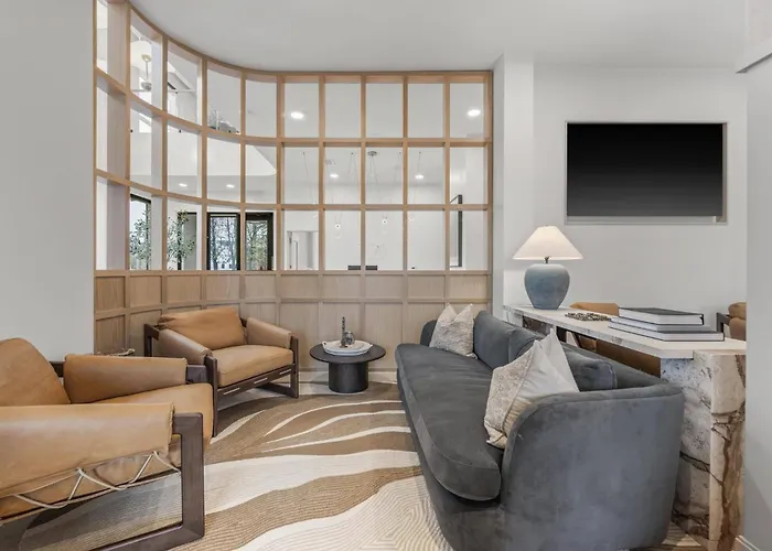 Hyatus Luxury Residences Salem