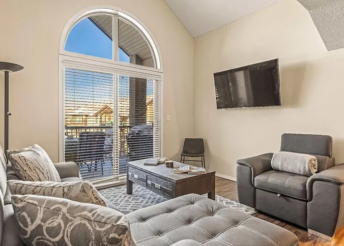 Ridgeview Retreat 2Br Den With Hot Tub Sleeps 7