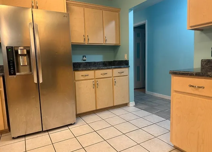 7Br Escape With Pool & Games Defuniak Springs