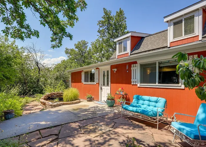 Private Hot Tub & Yard! All-Seasons Littleton Gem