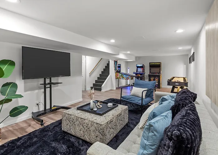 The Secret Sojourn | 3Br Game Room Home | Fenced Yard | Dog-Friendly O'Fallon