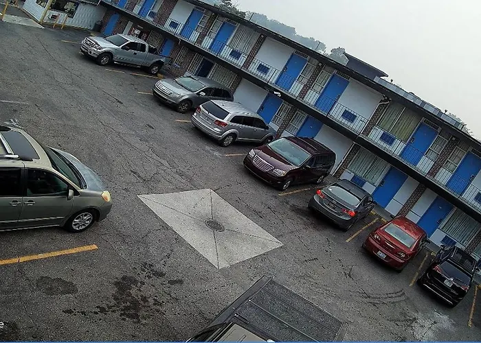 Riviera Motel