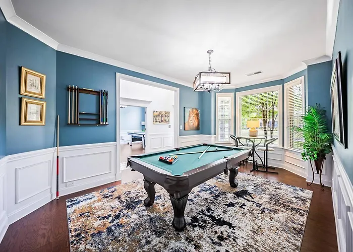The Blue Crown Manor At Concord Estates