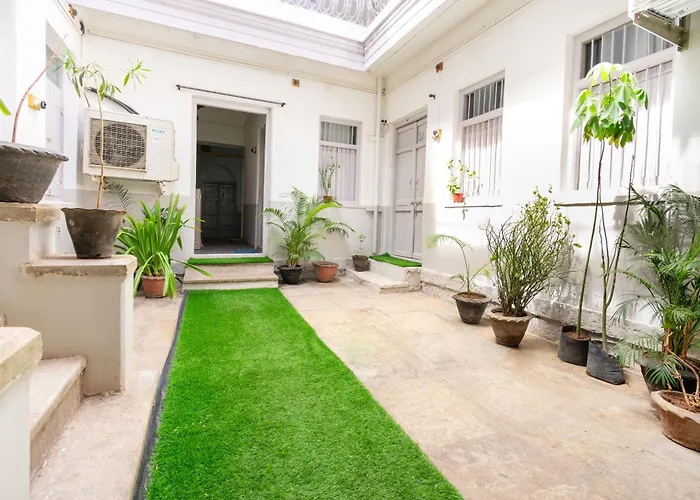 Hotel O Bhuikot Fort Solapur Formerly Homi Inn