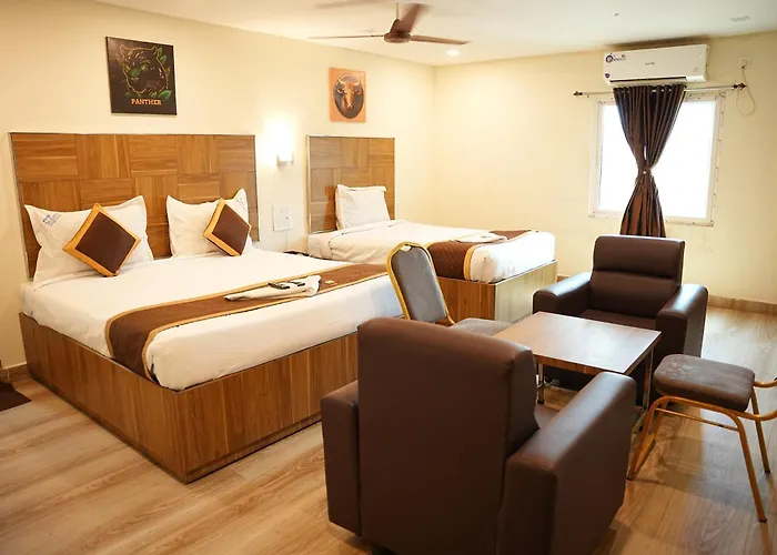 Hotel Savithas Grand
