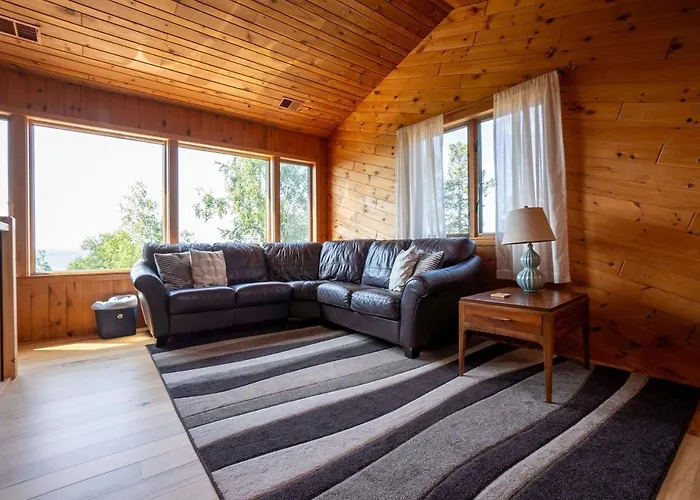 Lake View, Outdoor Pizza Oven, Fireplace