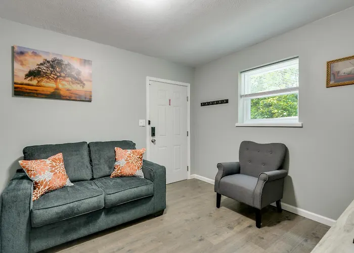 Rolling Hills Retreat, Cozy 2Br Near Lakes/Smokies
