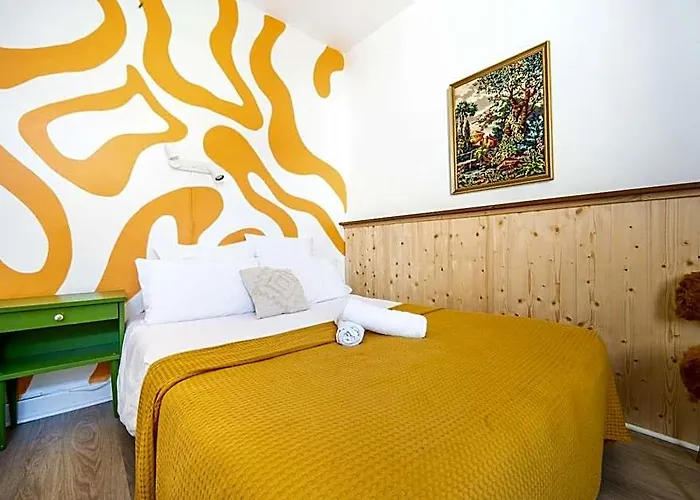 Au Bon Landais Surf Hotel
