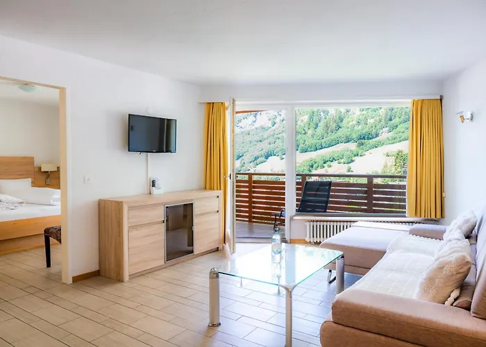 Dala Hotel & Apartments