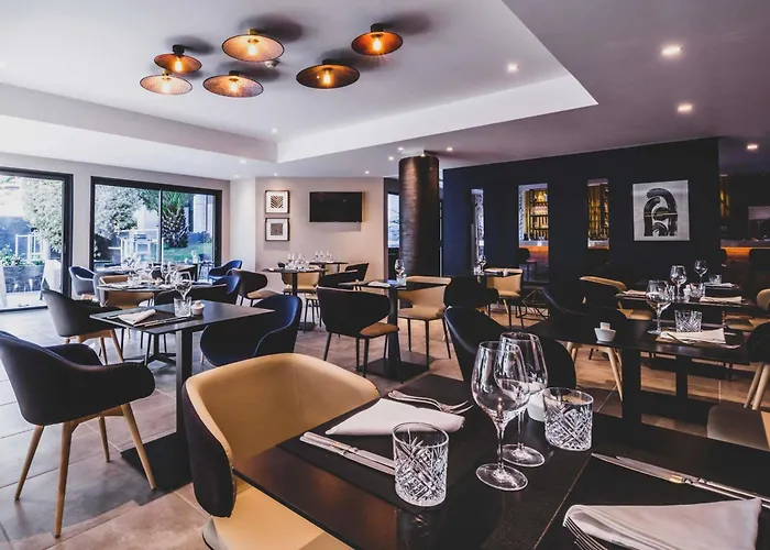 Mercure Pau Palais Des Sports
