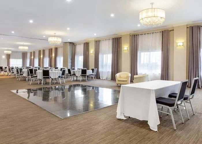 Days Inn By Wyndham Montreal Airport Conference Centre