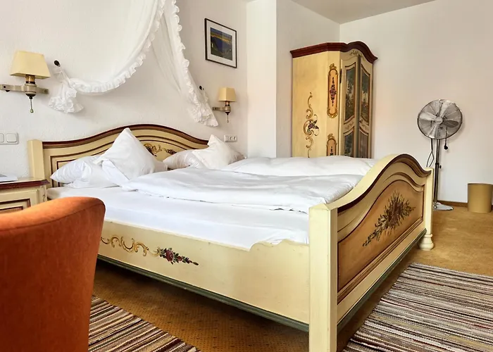 Hotel Tilman Riemenschneider By Ans