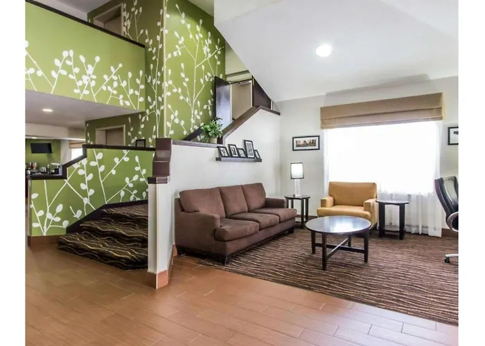 The Douillet by Demeure Hotels