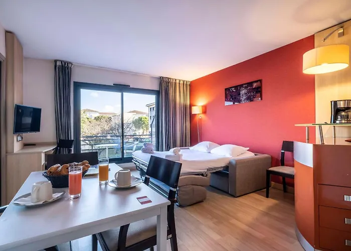 Clarion Aparthotel Toulouse Blagnac Airport