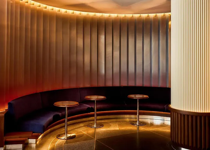 W Minneapolis - The Foshay
