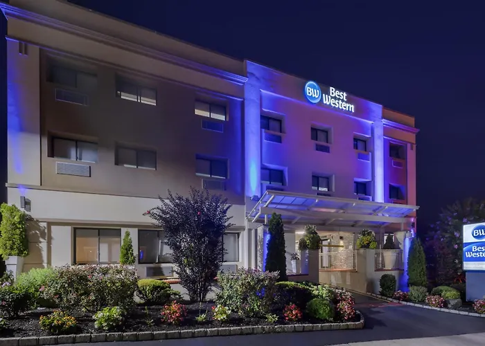 Best Western Roslyn-Long Island Hotel