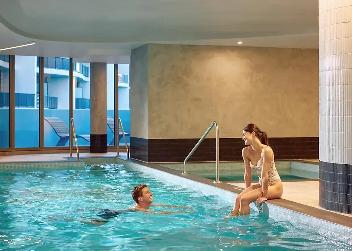 Meriton Suites George Street, Parramatta
