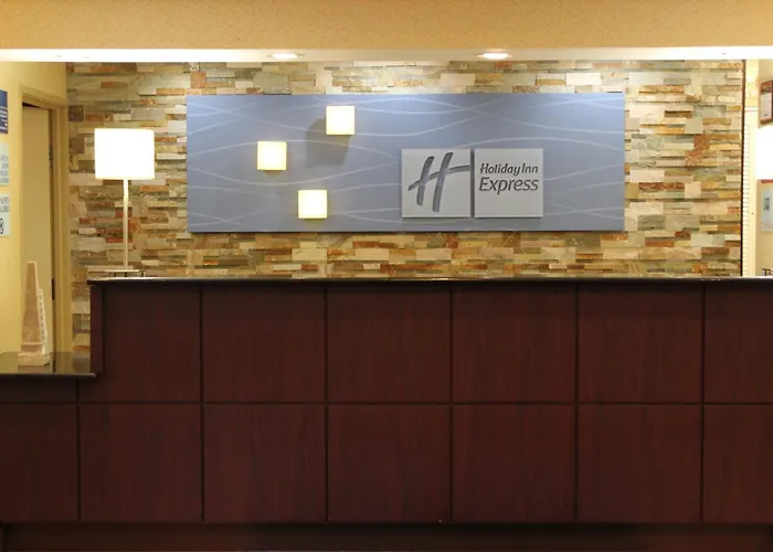Holiday Inn Express Hotel & Suites Chicago-Algonquin By Ihg
