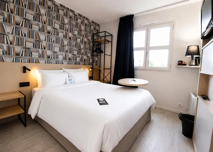 Kyriad Hôtel La Fleche