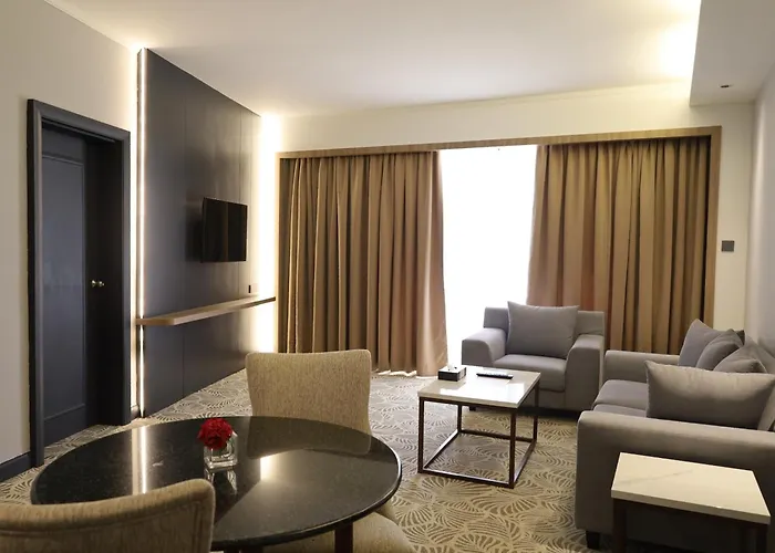 Grand Riverview Hotel