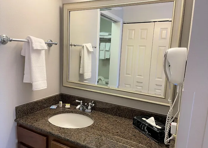 Staybridge Suites Milwaukee West-Oconomowoc By Ihg