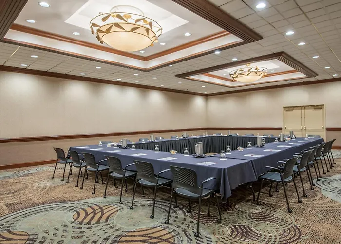 Crowne Plaza Knoxville Downtown University By Ihg