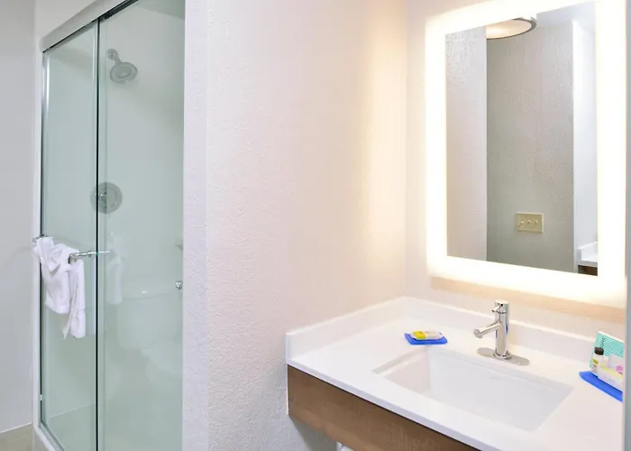 Holiday Inn Express Hotel & Suites Arcata/Eureka-Airport Area By Ihg
