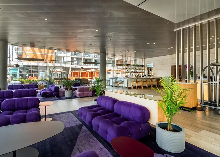 Shore Hotel