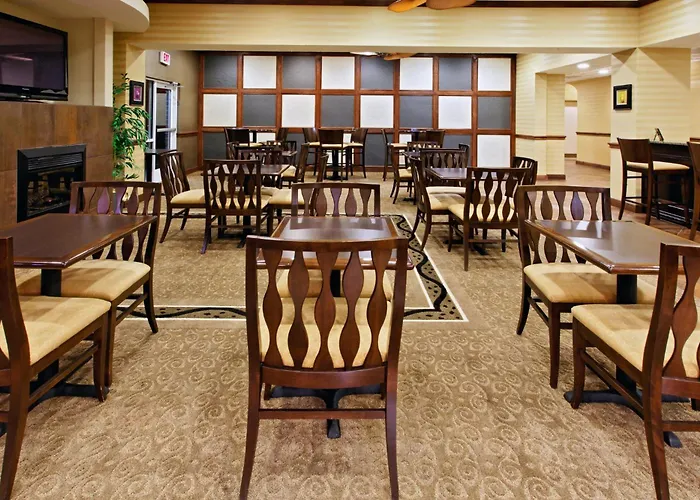 Holiday Inn Express Hotel & Suites Cleburne By Ihg