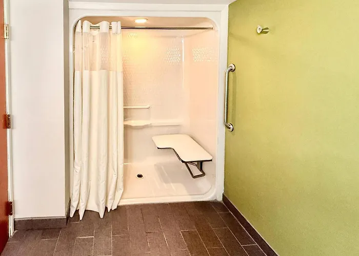Sleep Inn & Suites Niantic North