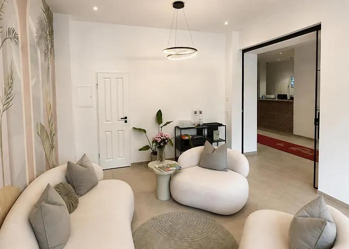 Palm Premium Hotel & Apartments