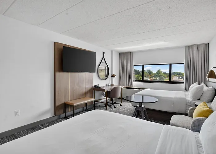 Crowne Plaza Lansing By Ihg