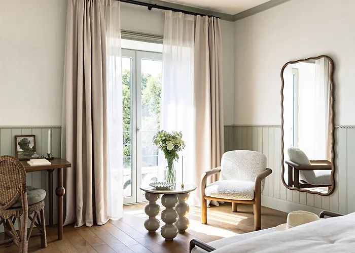 Chateau De Citeaux - Fontenille Collection
