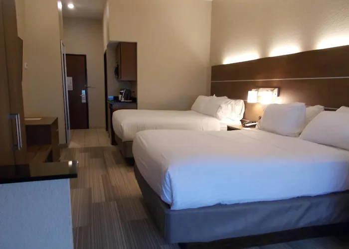 Comfort Inn & Suites Miami - Route 66