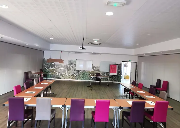 Hôtel ibis Styles Montargis Arboria
