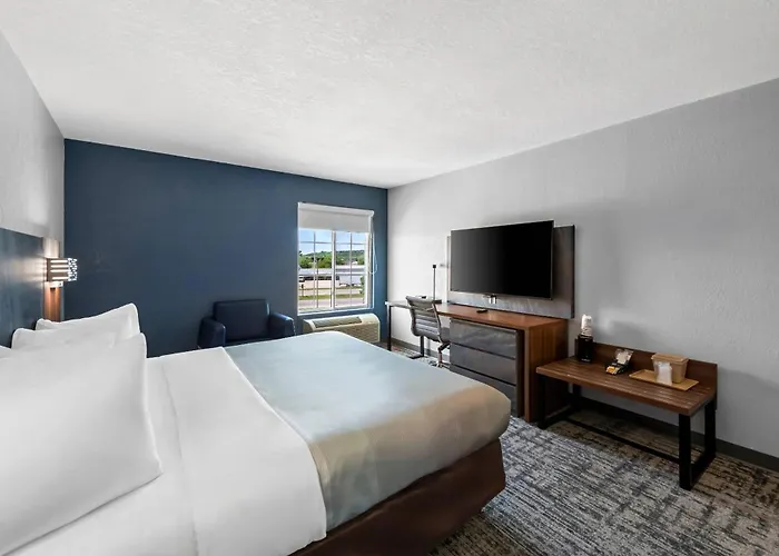 Quality Inn & Suites Manhattan