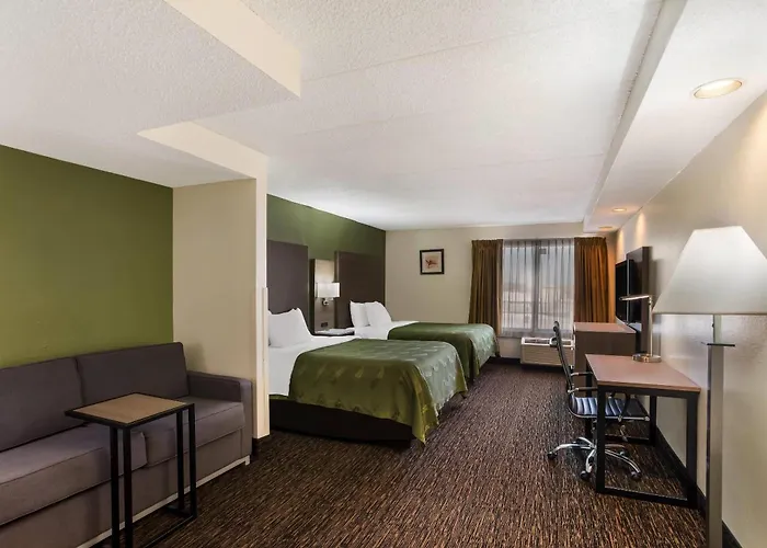 Quality Suites Milwaukee Airport
