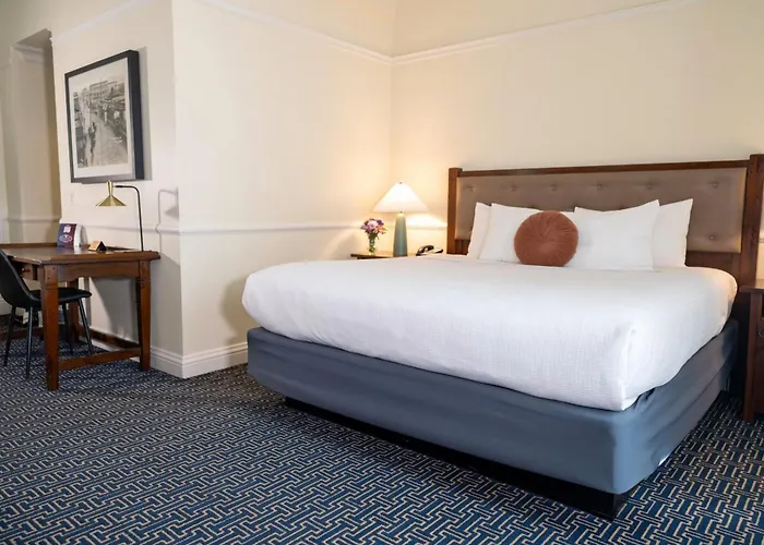 Majestic Inn And Spa