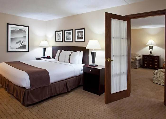 Holiday Inn Canton-Belden Village By Ihg