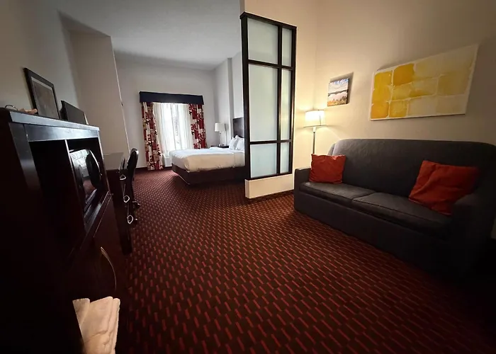 Comfort Suites Altoona North