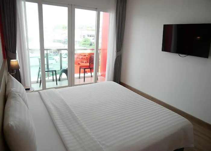Sleep With Me Hotel Design Hotel @ Patong