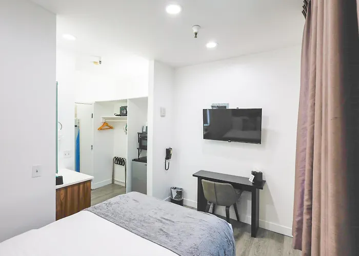 Urban Boutique Hotel- Little Italy, Downtown San Diego