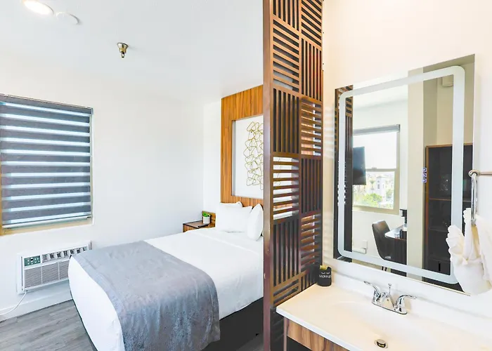 Urban Boutique Hotel- Little Italy, Downtown San Diego