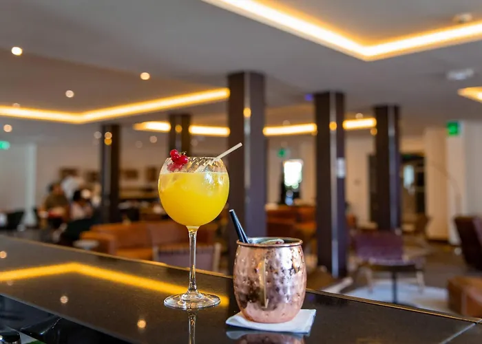 Zenitude Hotel la Valadière, an Ascend Collection Hotel