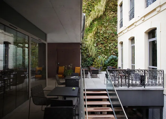Hôtel C2
